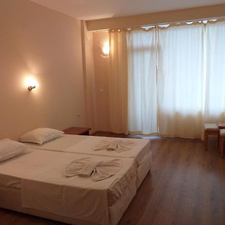 Hotel Seasons 2 阳光海滩 外观 照片