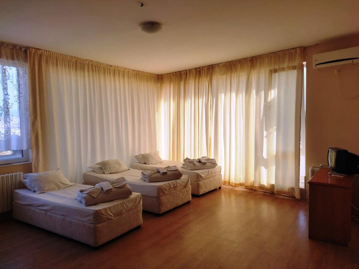 Hotel Seasons 2 阳光海滩 外观 照片