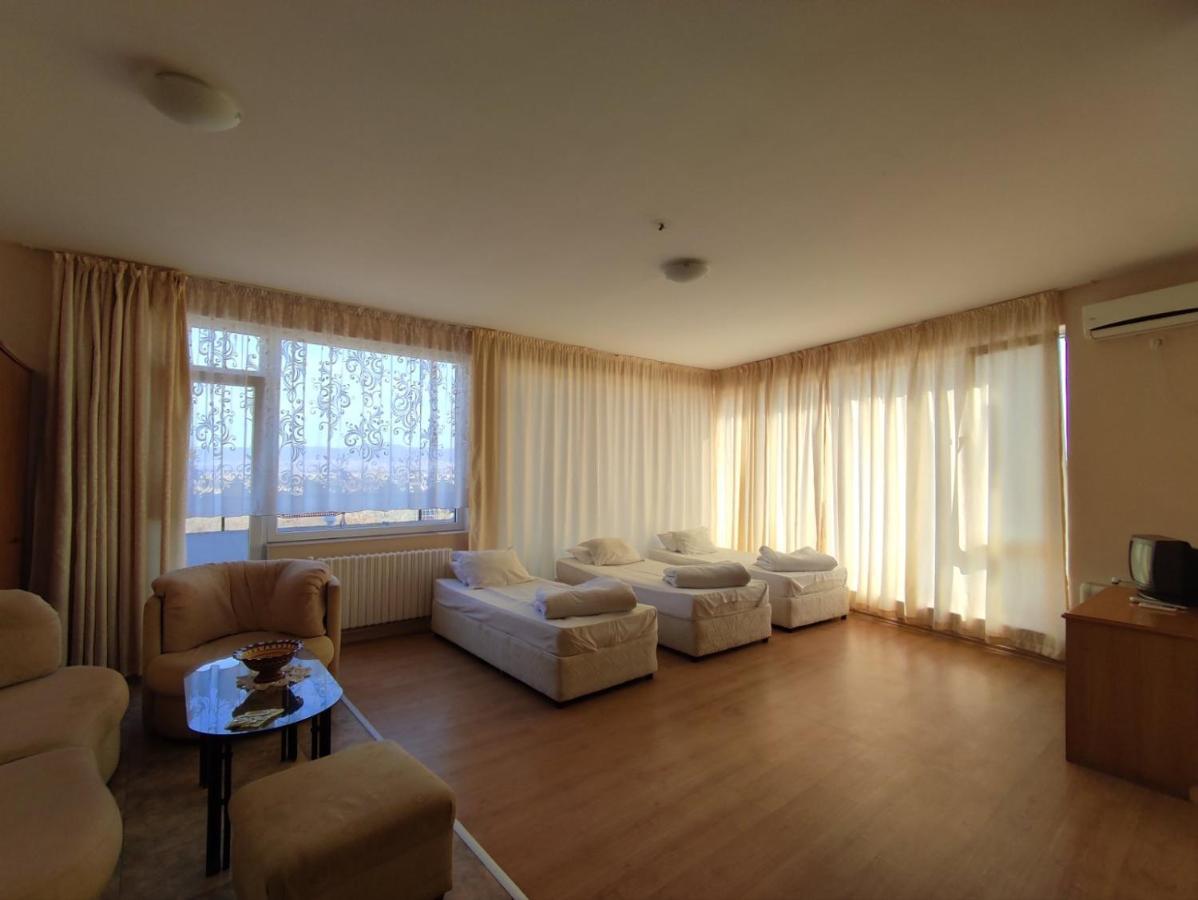 Hotel Seasons 2 阳光海滩 外观 照片